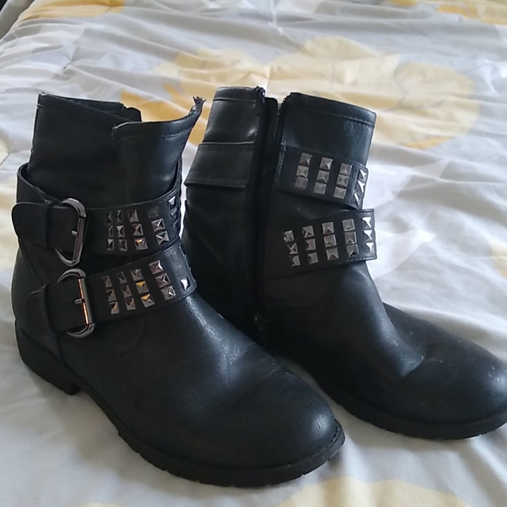 Women's boots